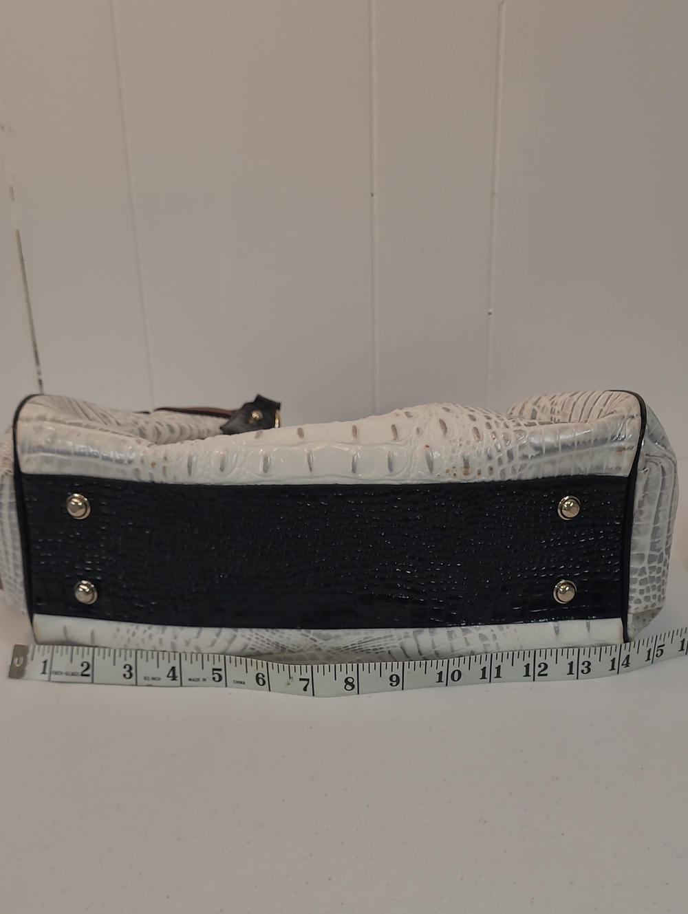 Brahmin White/Silver Croc-Embossed Hobo Satchel with Brown/Black/Gold Tone Trim - Picture 11 of 16